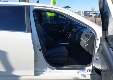 2012 Toyota Camry Se z USA, uszkodzony, nr VIN 4T1BF1FK7CU558765